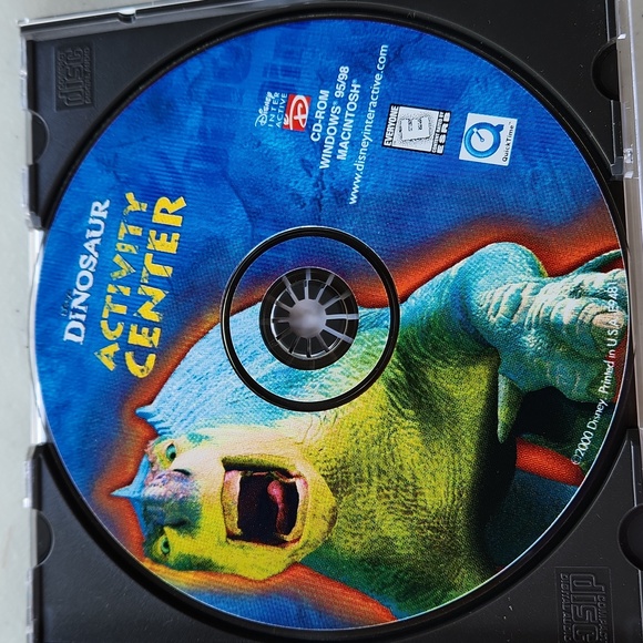 Disney Dinosaur Activity Center PC game - Picture 2 of 2